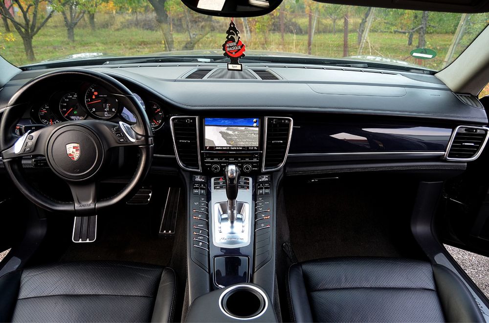 Porsche Panmera facelift 3.0D. camera .bose.trapa.far.bord piele