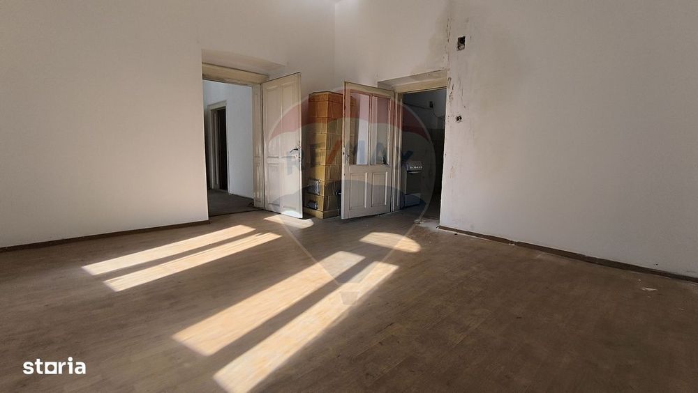 Apartament de vânzare în Palatul Berde, strada Horea