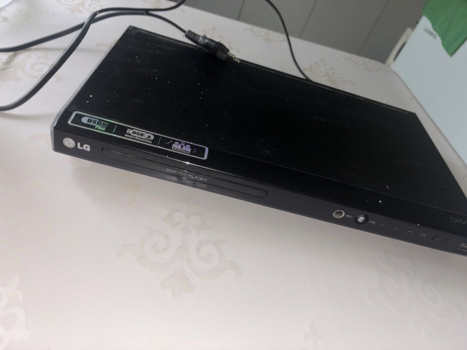 Продам DVD lg плеер