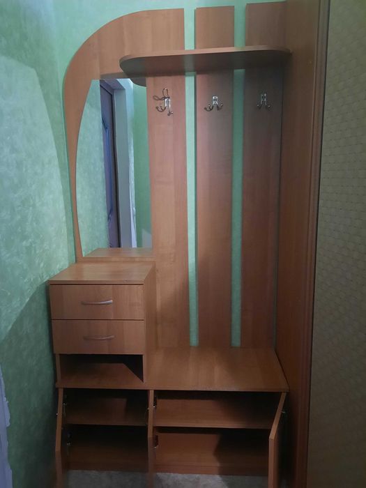 Прихожая с зеркалом.