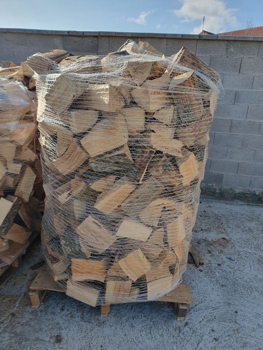 Lemnbde foc paletizat livrat la domiciliu