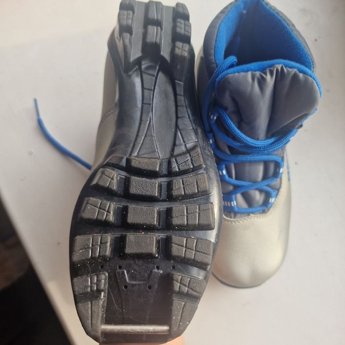 Ботинки лыжные детские р33