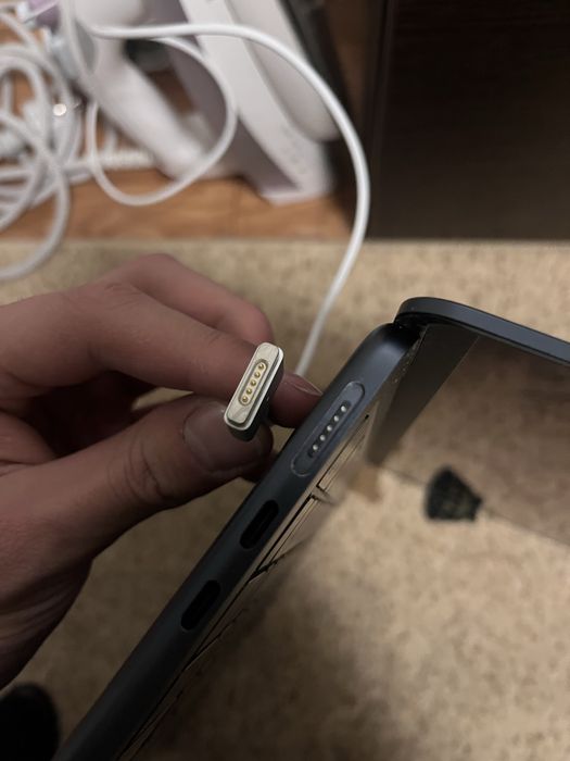 Блок питания Apple MagSafe 2 60W белый