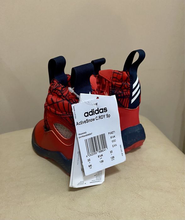 *НОВИ* Ботуши Adidas Marvel Spiderman