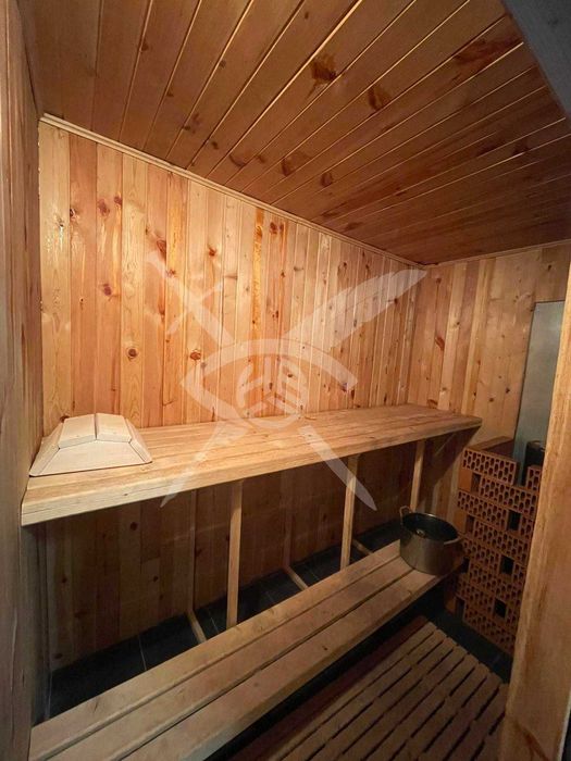 Къща - с. Подвис