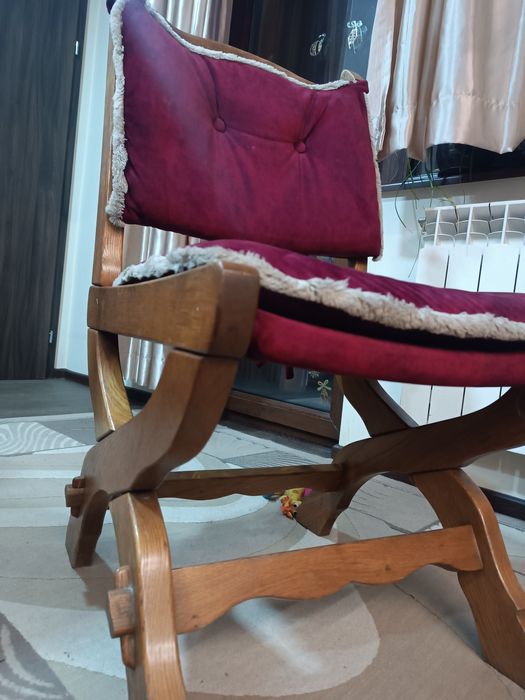 Маса с 5 стола от масив