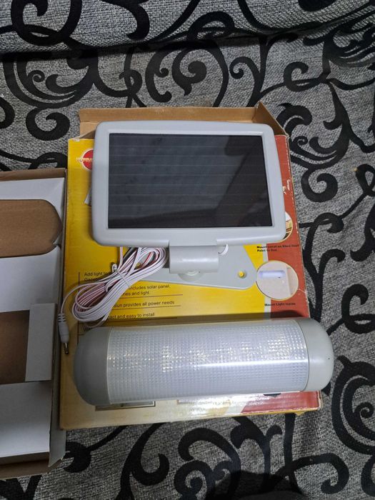 Для путешествия Фонарь на солнечной батарее