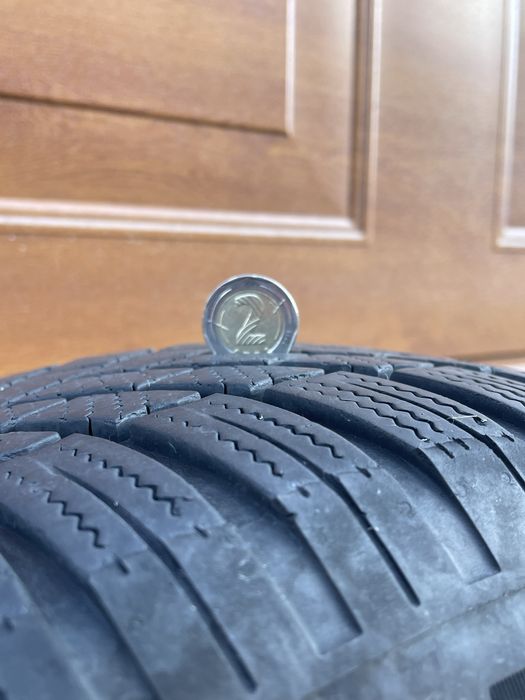 Зимни гуми с оригинални джанти и тасове за Фолксваген пасат
