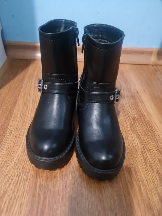 Детски боти reserved