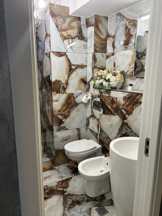 Închiriez apartamente cu 2 camere zona Eforie Nord