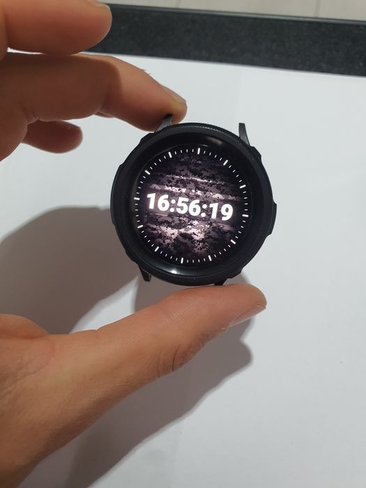 Smartwatch Samsung Galaxy Watch 5 Pro 45mm LTE 4G eSIM Titan Safir Cutie + Husă Spigen + Încărcător (update de soft: bateria tine 3 sau 6 zile cu eco)