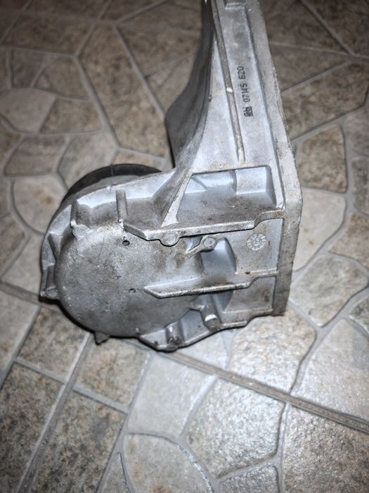 Подушка двс ауди