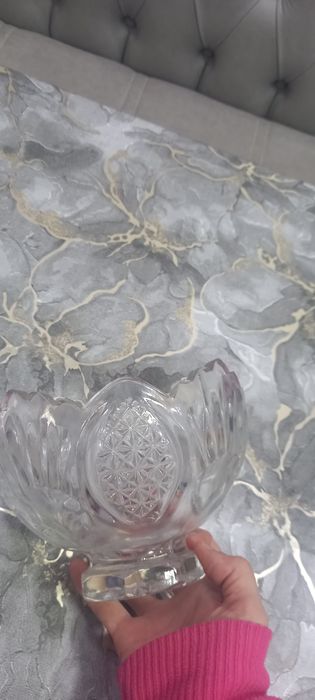 Продается хрустальная ваза для фруктов. 2 пары, среднего размера