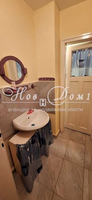 Дава се под наем Тристаен апартамент в Варна, Червен площад - 80 кв.м за 500 € - Снимка #9