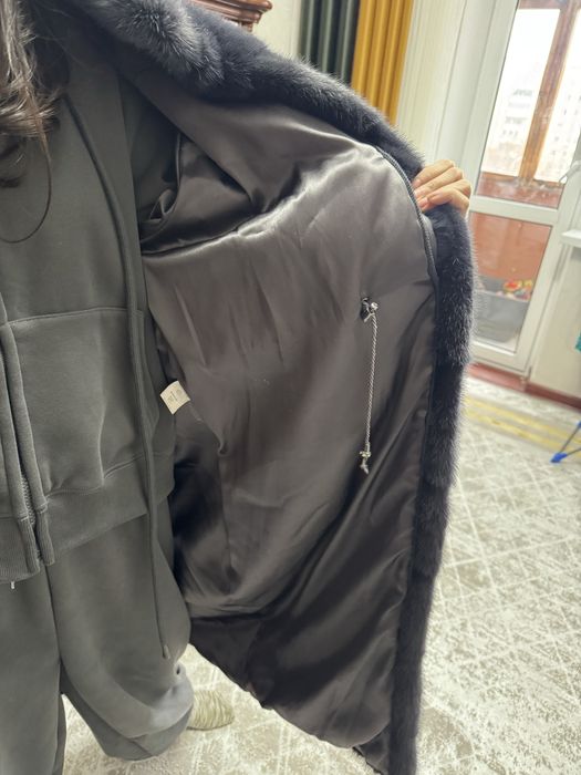 Продается  шуба в