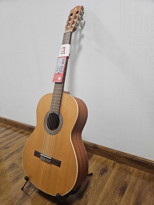 Новая испанская классическая гитара Alhambra Z-Nature