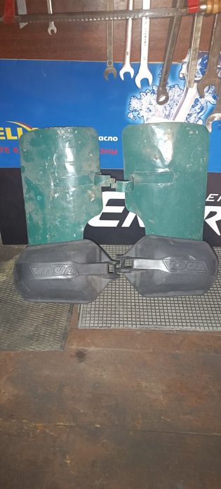 Продам запчасти на мотоцикл Урал