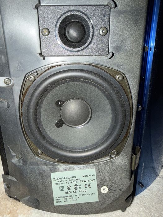 Boxa stanga Bang & Olufsen BeoLab 4000