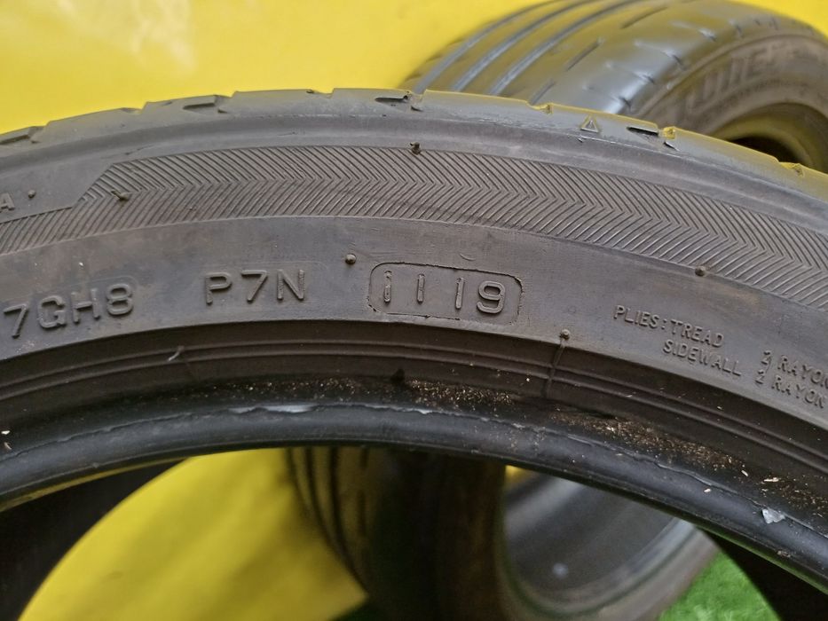 Шины 225/45 R17 Bridgestone пара.