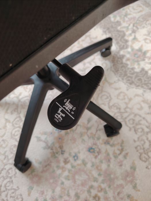 Продам кресло в хорошем состоянии