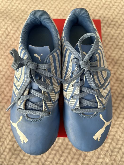 Маратонки за футбол. Кецове