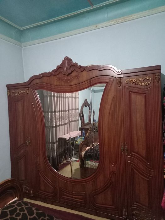 Spalniy garnitur bu