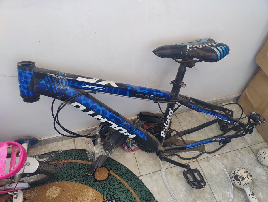 Продам раму и колёса велосипеда