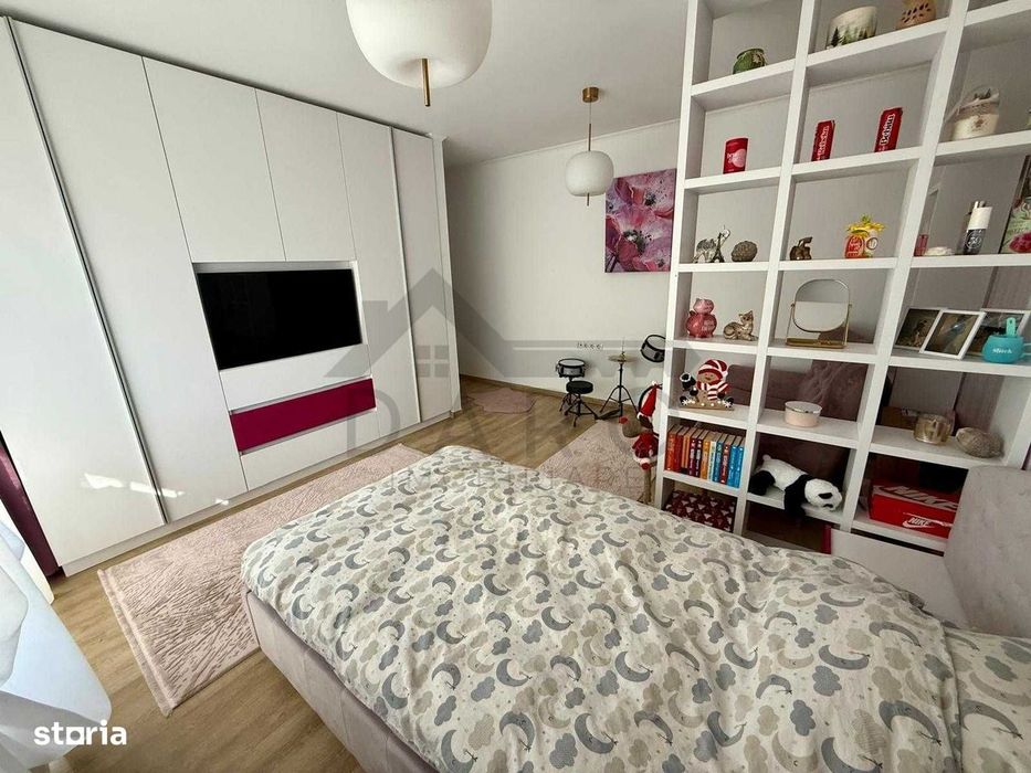 Apartament cu 2 camere, decomandat, etajul 3, complet renovat, ideal p