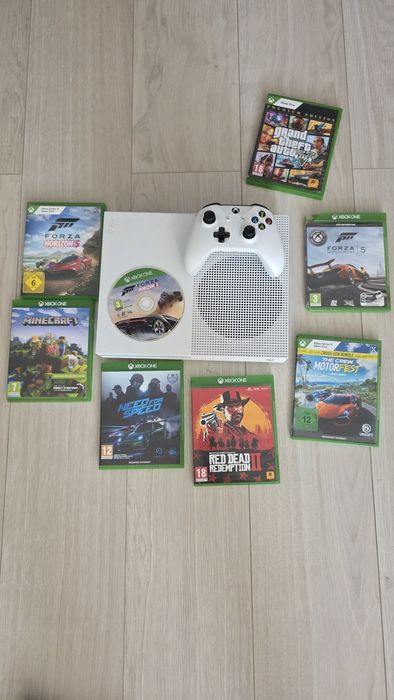 Xbox one S 1 tb.