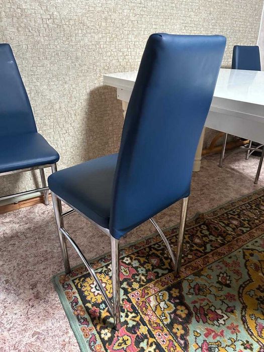 Кухонные стулья 8 штук