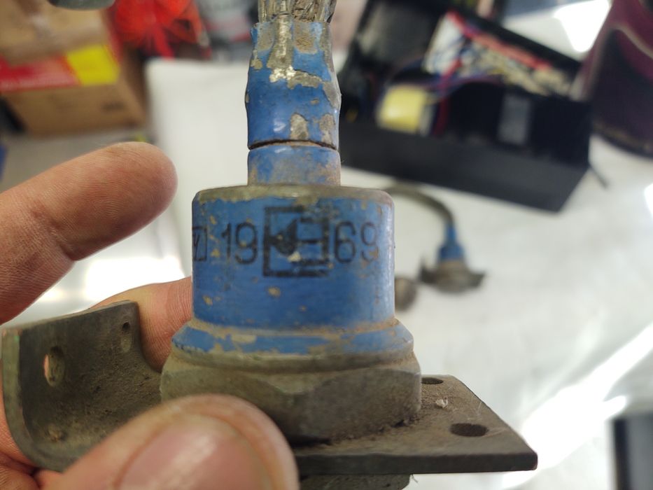 4 броя Диод ВЛ-200А руски 200 ампера гр. София Красна поляна 1 • OLX.bg