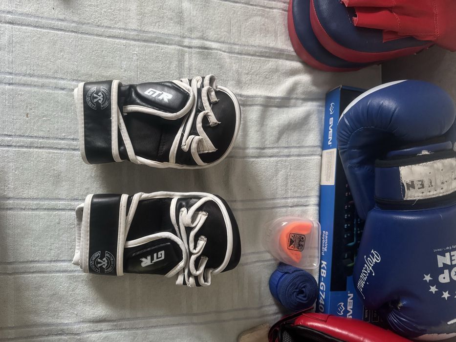 Продам перчатки