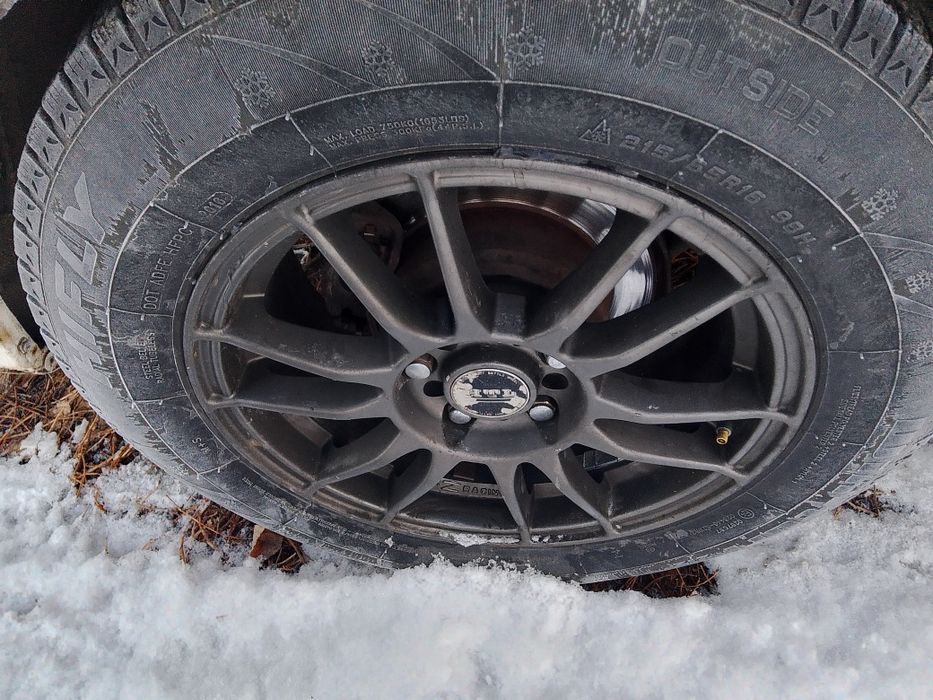 Титанки R16 Ипсун Виндом Марк Камри Хонда Ниссан Субару Карина Е