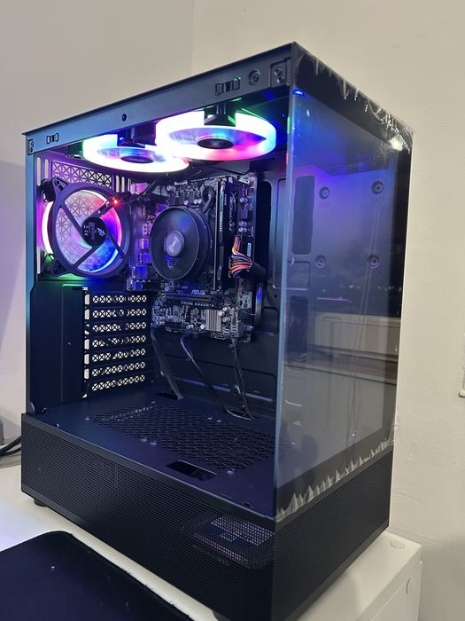 PC Gaming AMD Vega / Light Gaming / Ryzen 3 2200 G / 16 GB Ram DRR 4