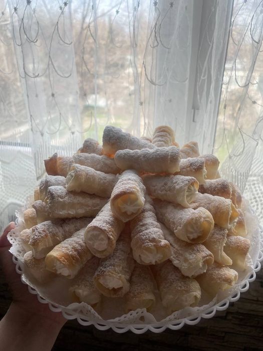 Премиальная домашняя выпечка трубочки и рогалики на заказ