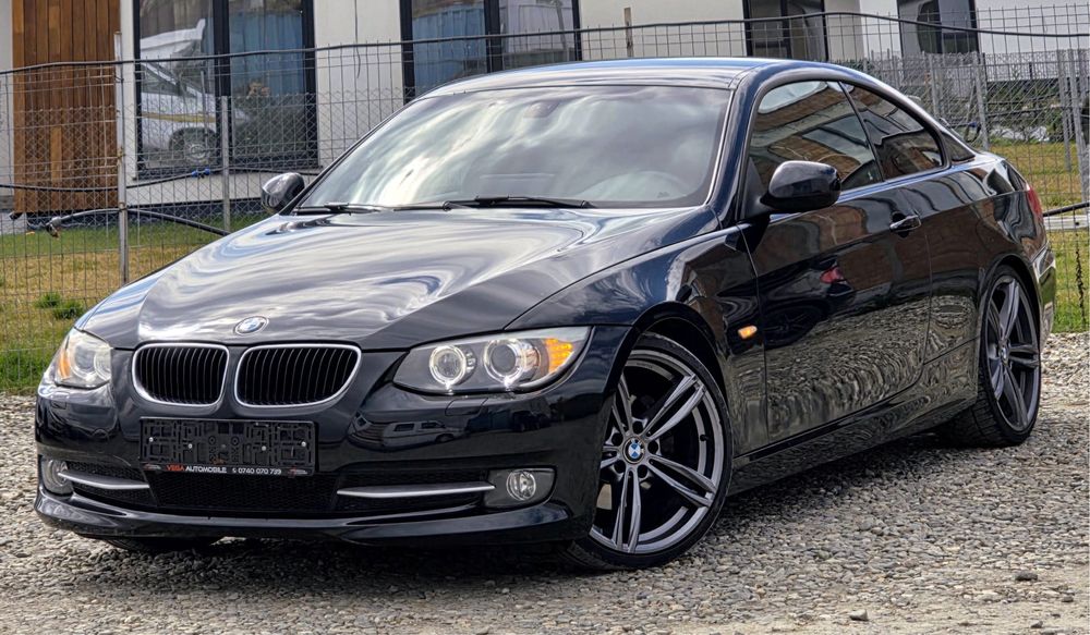 BMW 320 D Coupe.