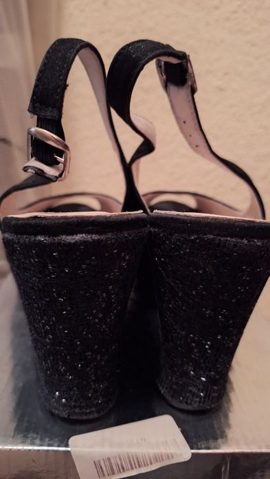 Сандали на платформа