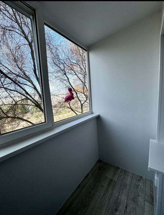 Остекление лоджии под ключ