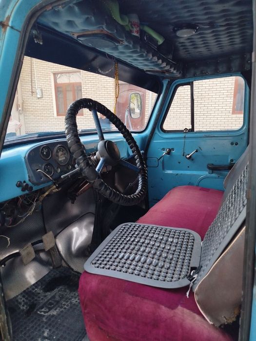 Газ-53 сотилади.