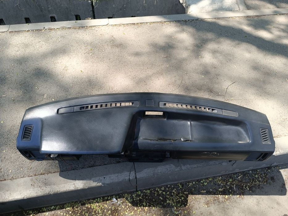 Тарпеда панель Mazda 323