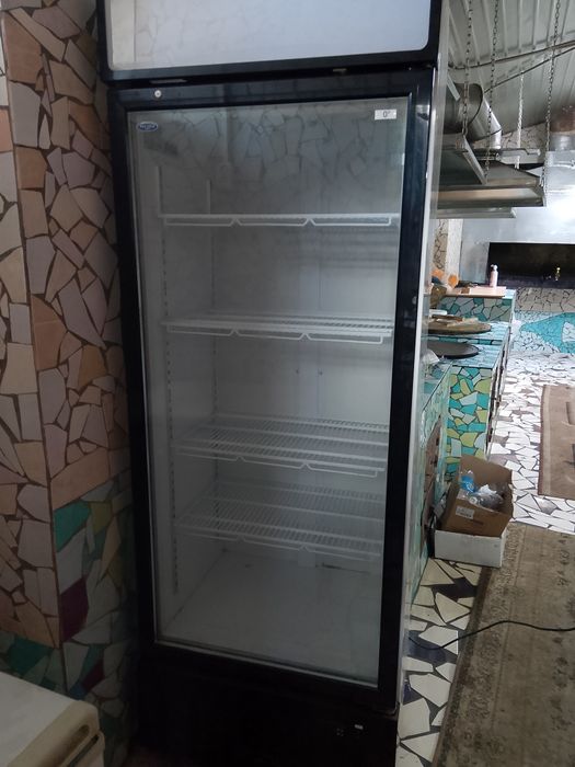 Продам для кухни технику пицца печь холодильник