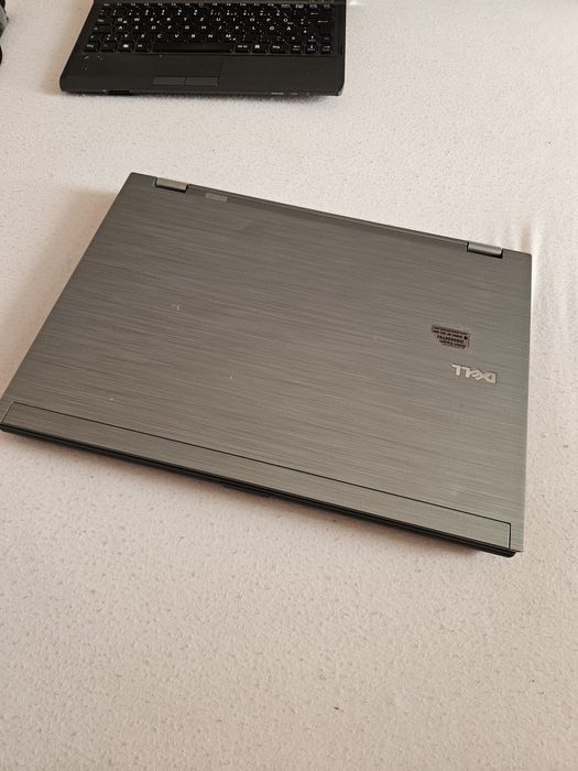 Laptop dell i5 v pro