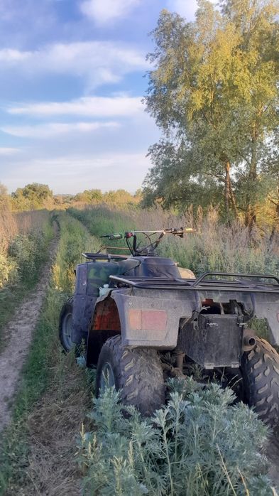 Продам квадроцикл 250куб механика