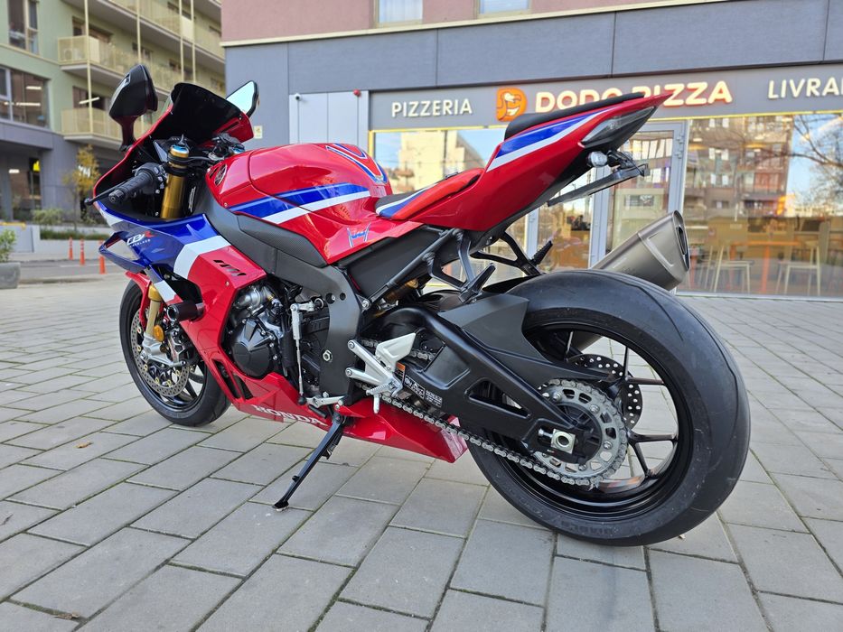 Honda CBR1000RR-R Fireblade SP 2024