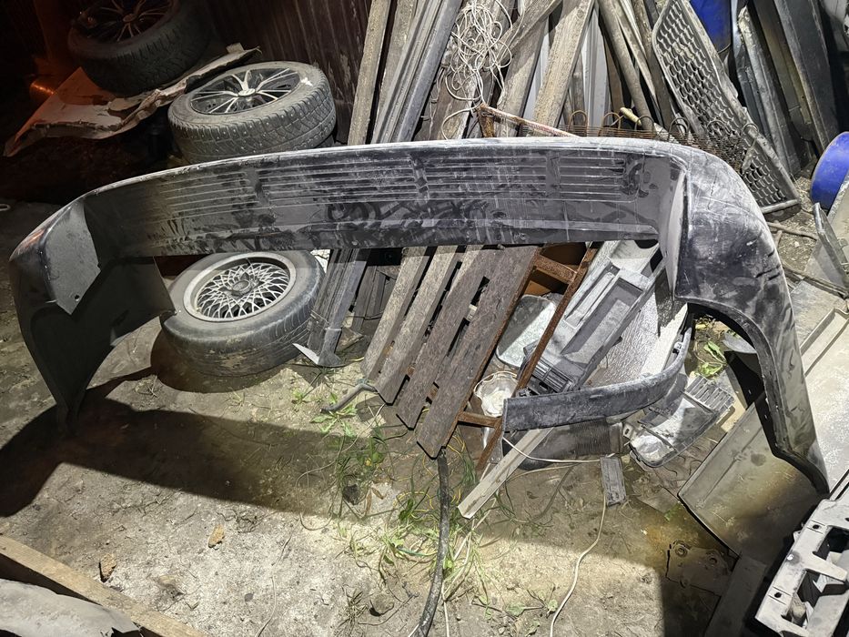 Продам бампер фонари