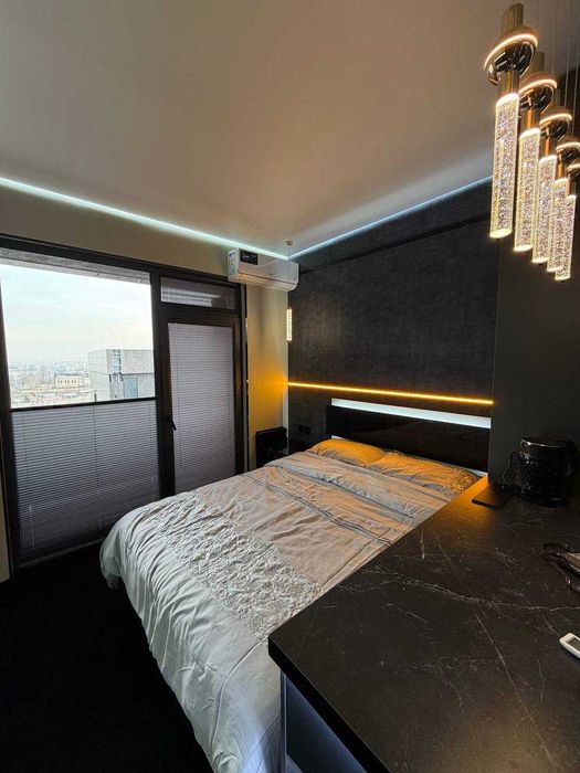 *Высокий доход BLACK TOWER квартира в центре с арендатором.Евро люкс