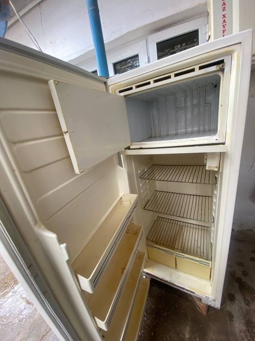 Продаëтся холодильник
