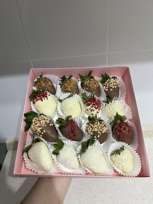 Клубника в шоколаде свежий