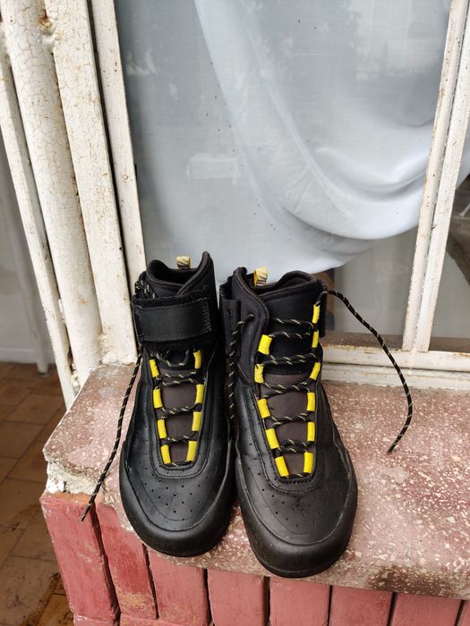 La Sportiva TX Canyon Blak/Yellow