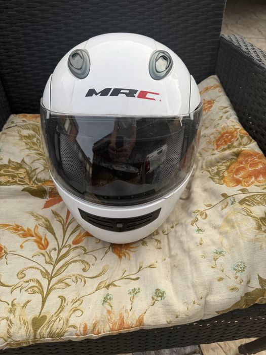 шлем на мотоцикл